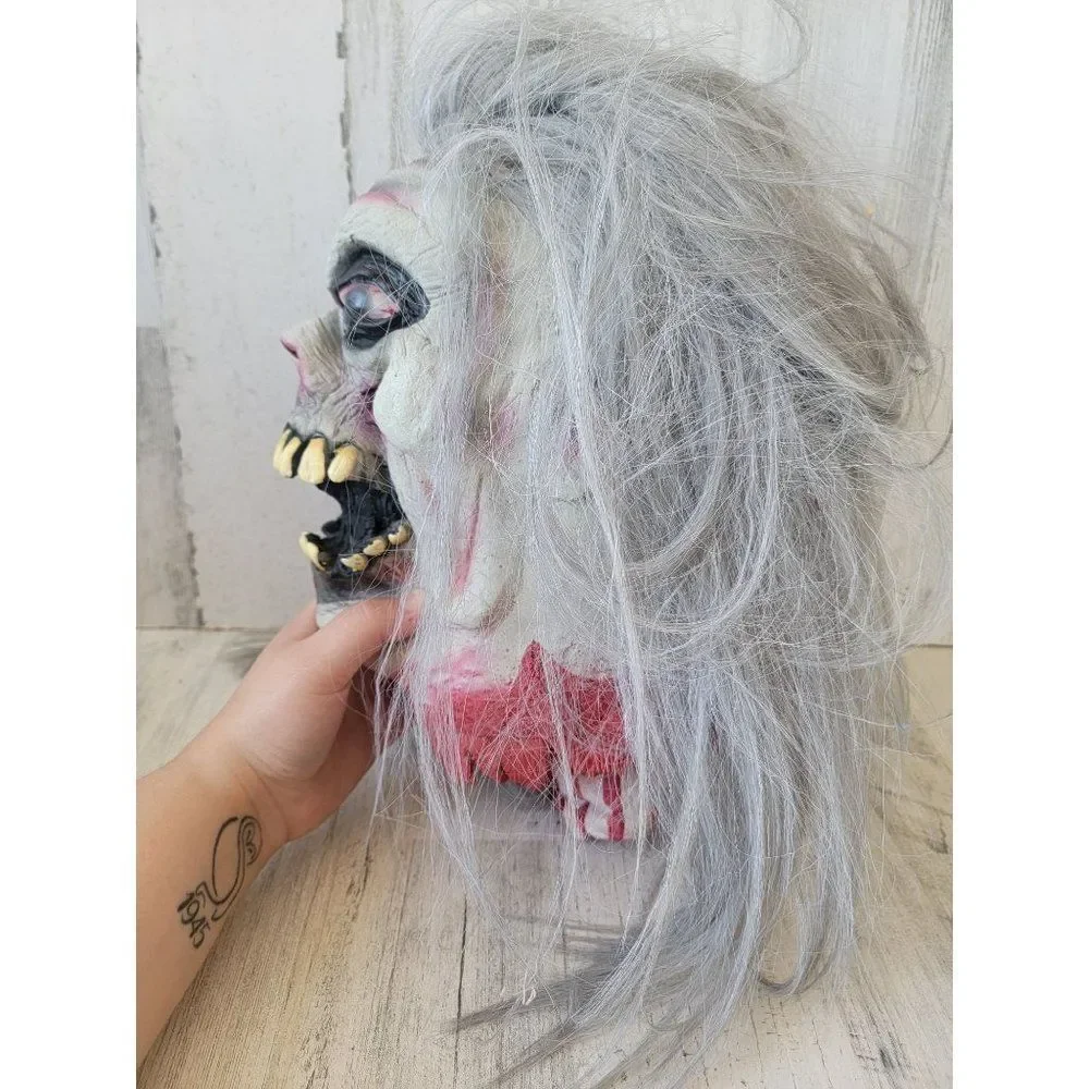Hanging zombie life size‎ head Grandma Halloween scary prop decor